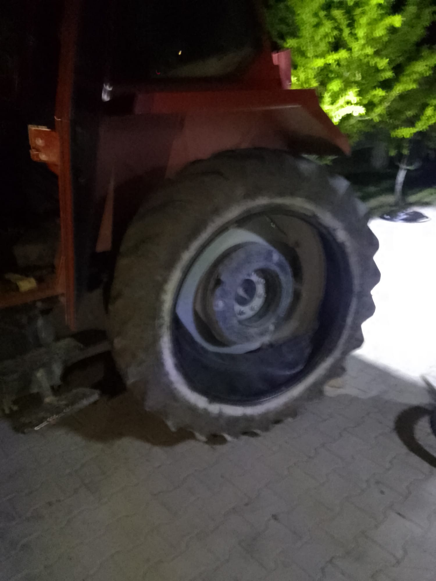 Niğde Tır Lastik Resim Galerisi